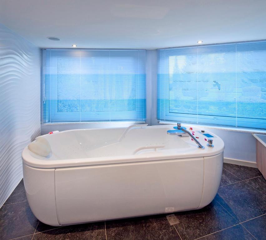 Logis Hotel Restaurant Muller Niederbronn-les-Bains Luaran gambar